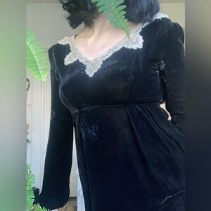 Vintage Velvet Baby Doll Dress 🖤